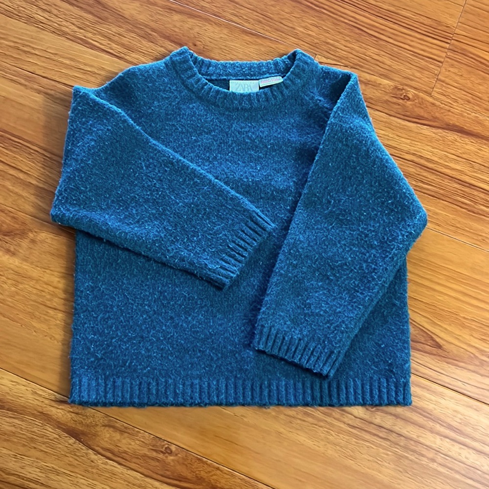 Zara sweater size 18-24 months (runs big) turquoise color